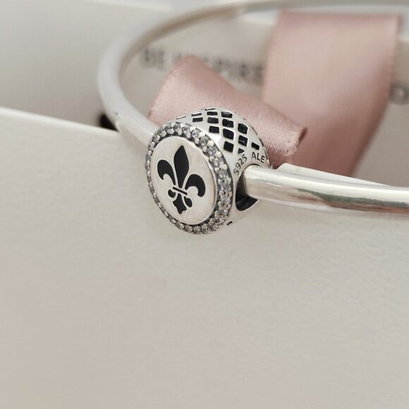 Pandora New Orleans Saints NFL Logo Travel Destination Bead Charm S925 Silver - Picture 8 of 8